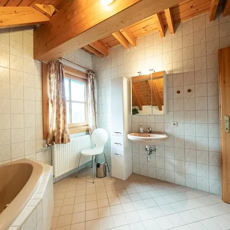 Дом отдыха Haus Matteo - Nature Retreat Near Oedensee Бад Аусзее